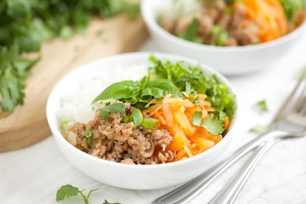 Unlock Restaurant Flavor: Crafting Perfect Vietnamese Salad Bowls at Home
